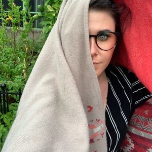 Meet your Posher, Annie